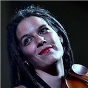 Vuoi imparare a suonare il violino in diversi stili musicali? Dalla classica al flamenco, musica balcanica e mediorientale, latin e jazz... A Roma, tutto questo e molto di più in maniera divertente e adatta ad ogni alunno di ogni età, alle sue esigenze e